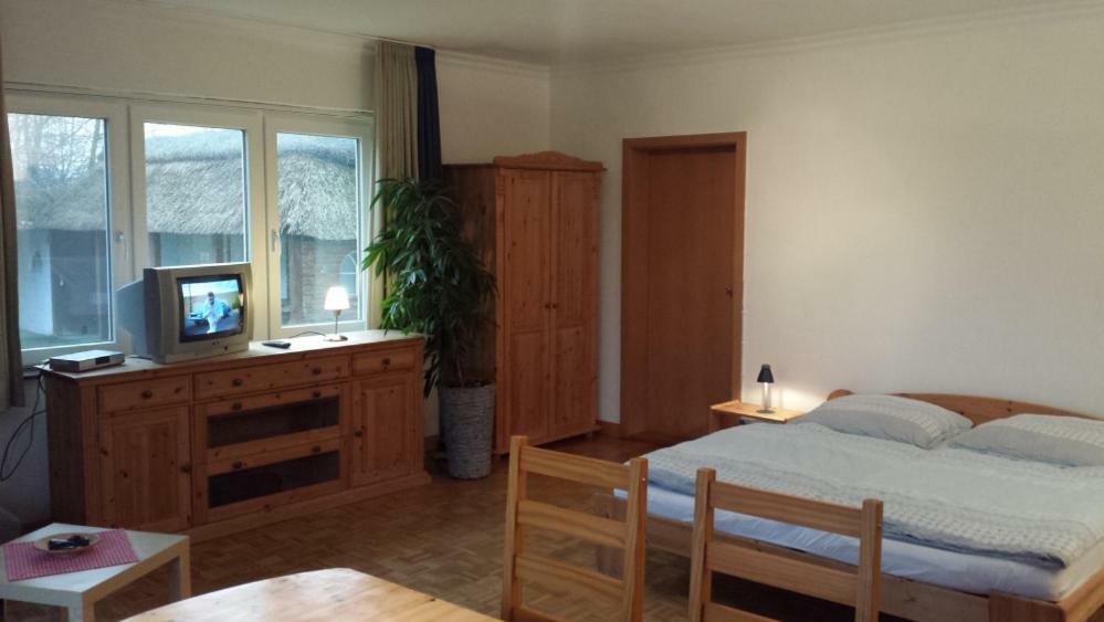 Hotel Landhaus Leuchtfeuer Nordseeinsel ペルヴォルム エクステリア 写真