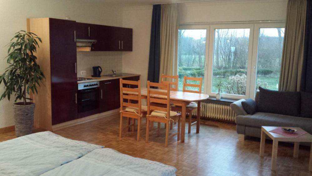 Hotel Landhaus Leuchtfeuer Nordseeinsel ペルヴォルム エクステリア 写真